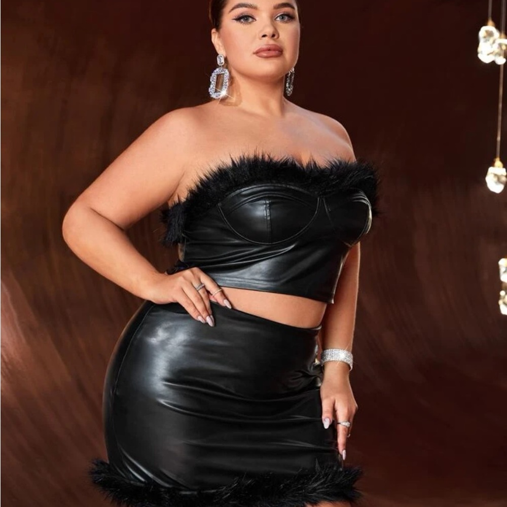 Faux leather feather trim set